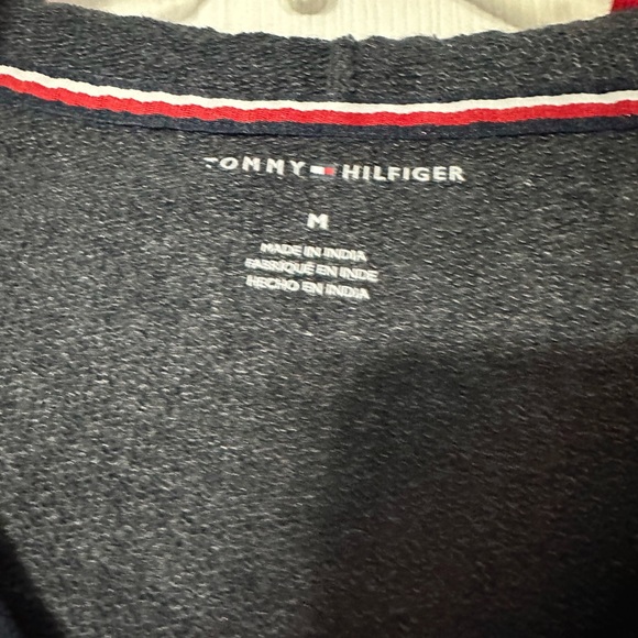 Tommy Hilfiger Women's Cropped Hoodie - Picture 14 of 15